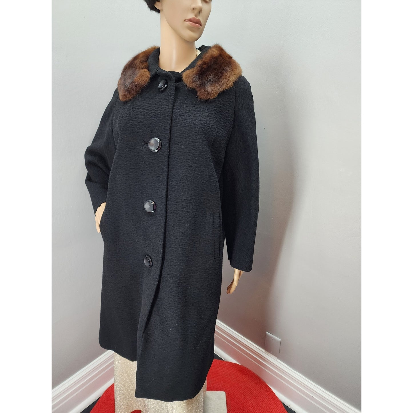 60s Vintage Textured Black Coat with Mink Fur Collar - XL