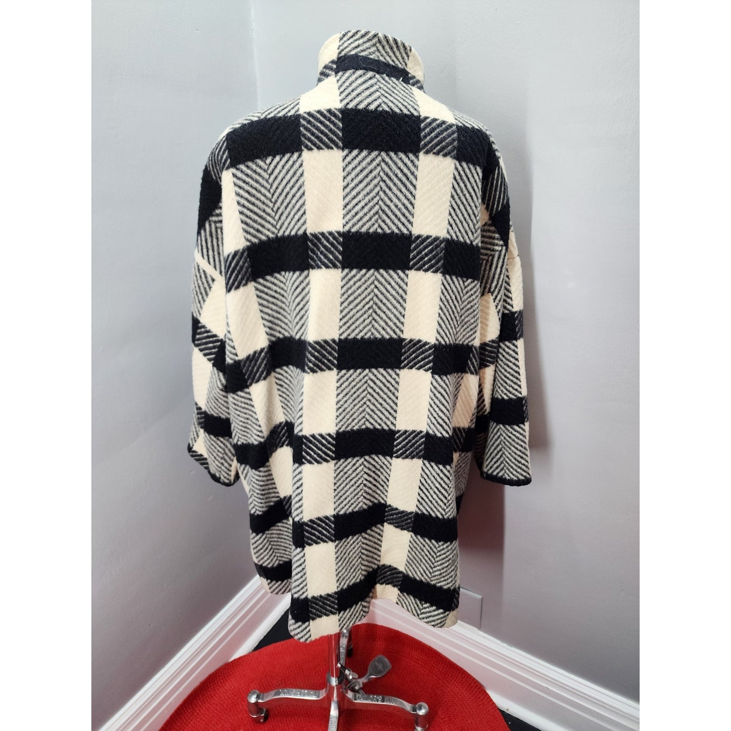 80s Vintage Peabody House Black & Cream Oversized Cape/Coat - XXL