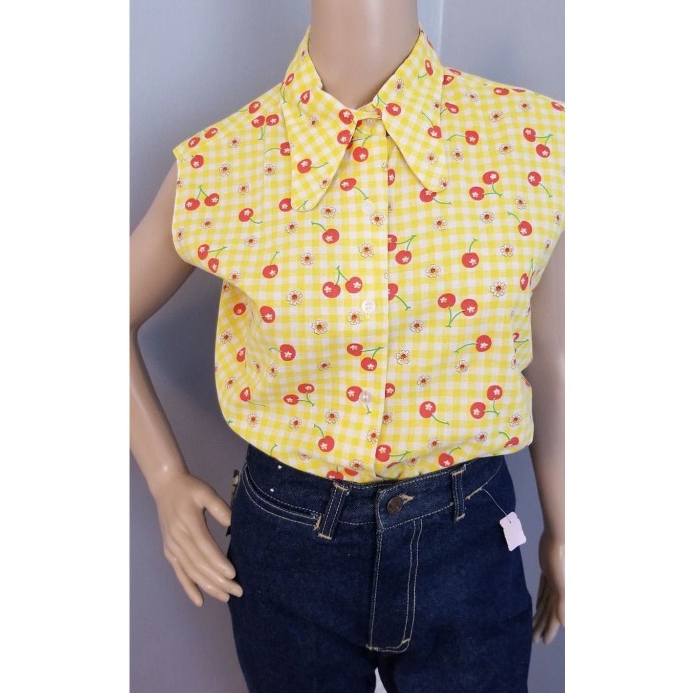 70s Vintage Yellow and White Checker with Cherries Sleeveless Top Dog Ear Collar