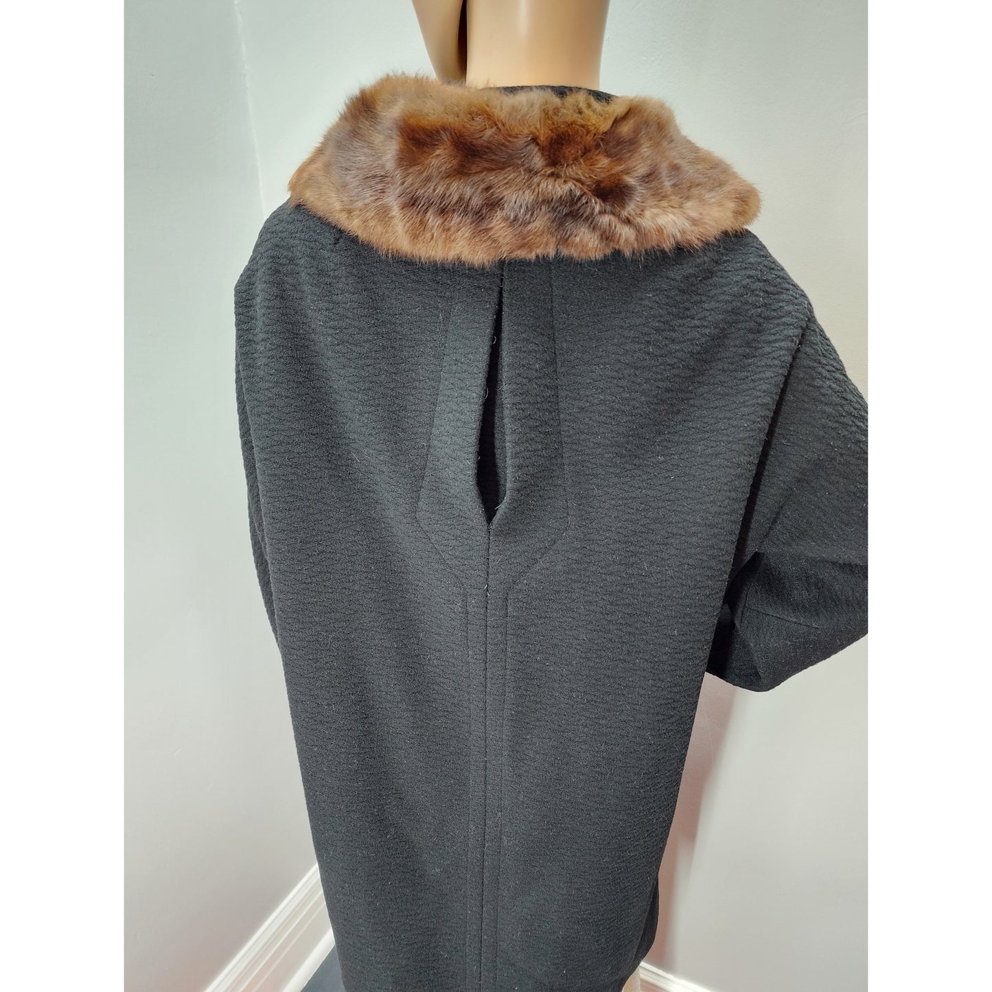 60s Vintage Textured Black Coat with Mink Fur Collar - XL