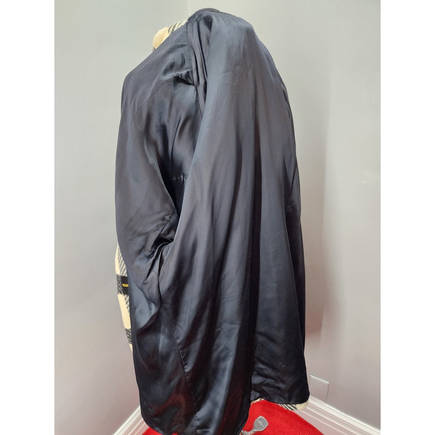 80s Vintage Peabody House Black & Cream Oversized Cape/Coat - XXL