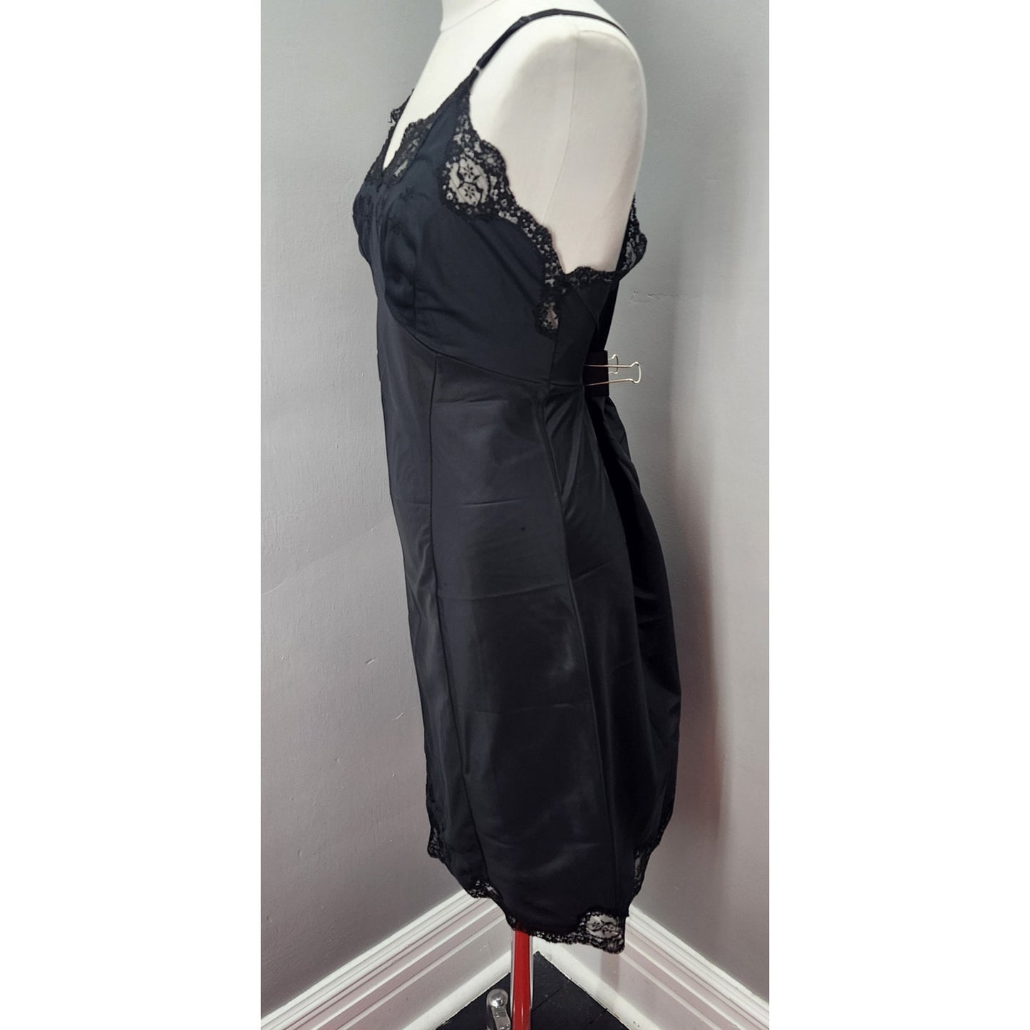 60s Vintage Black Wonder Maid Satin Slip - M / L 38