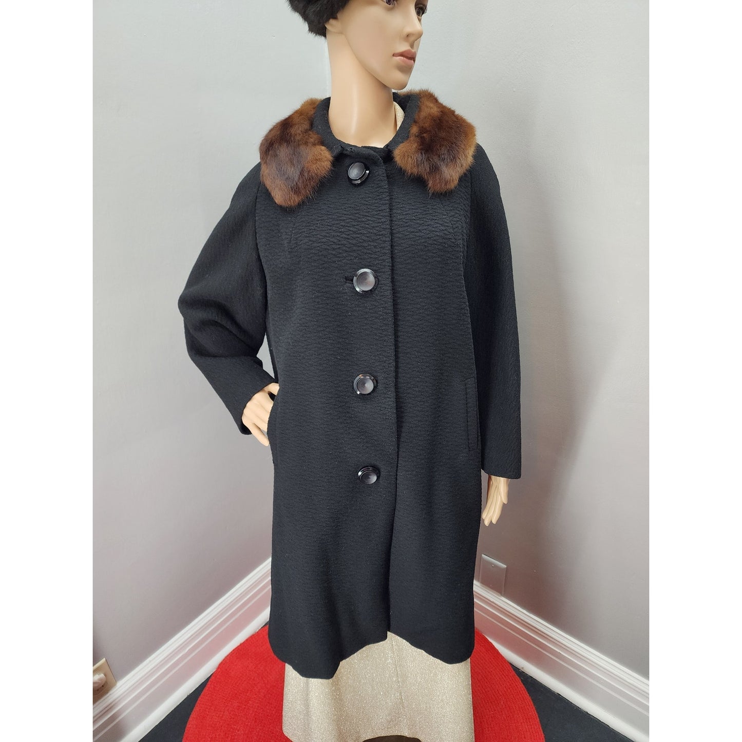 60s Vintage Textured Black Coat with Mink Fur Collar - XL