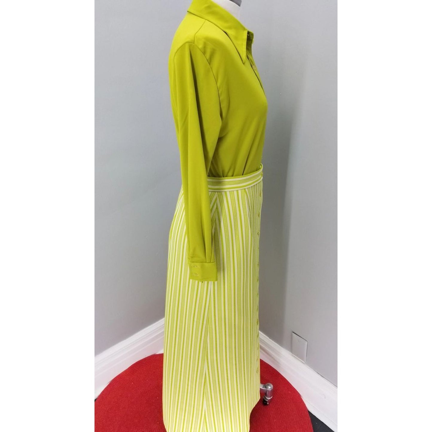 70s Vintage Dark Chartreuse Blouse and Maxi Skirt - M
