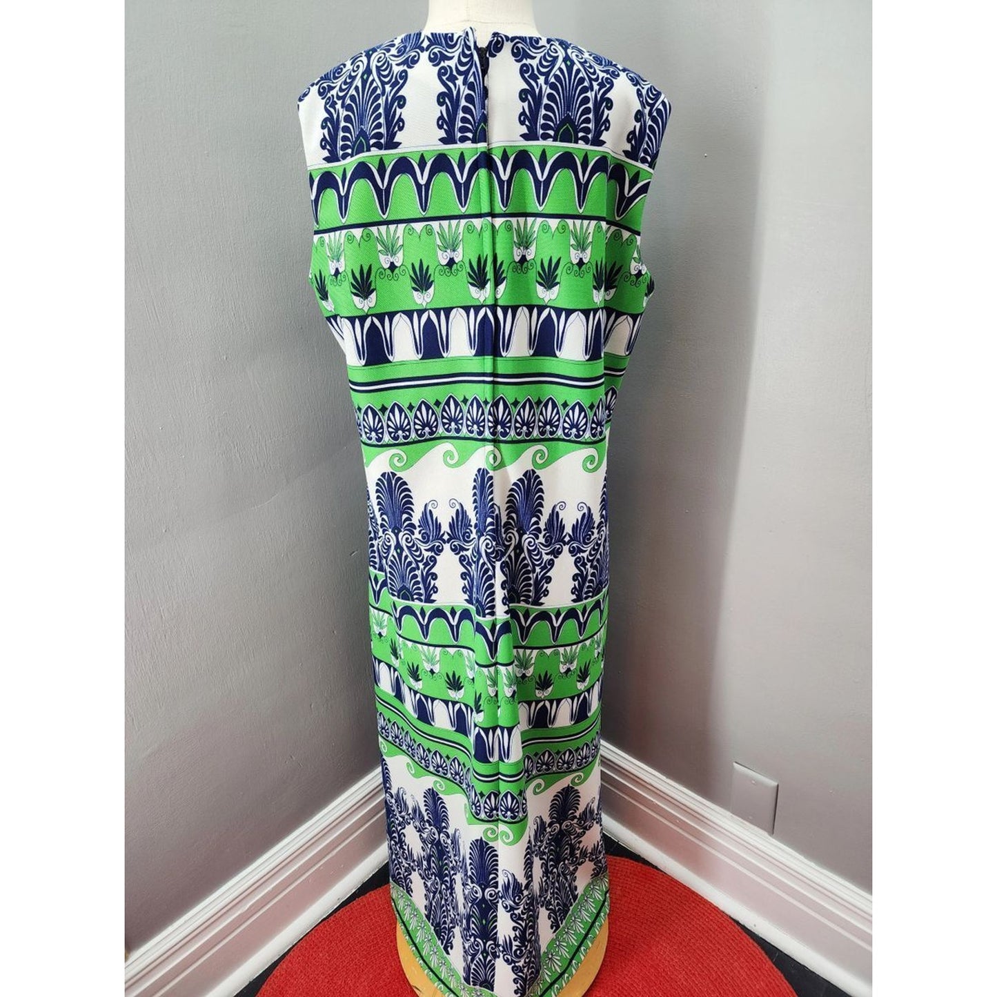 70s Vintage Pretty Peacock Poly Maxi - XXL