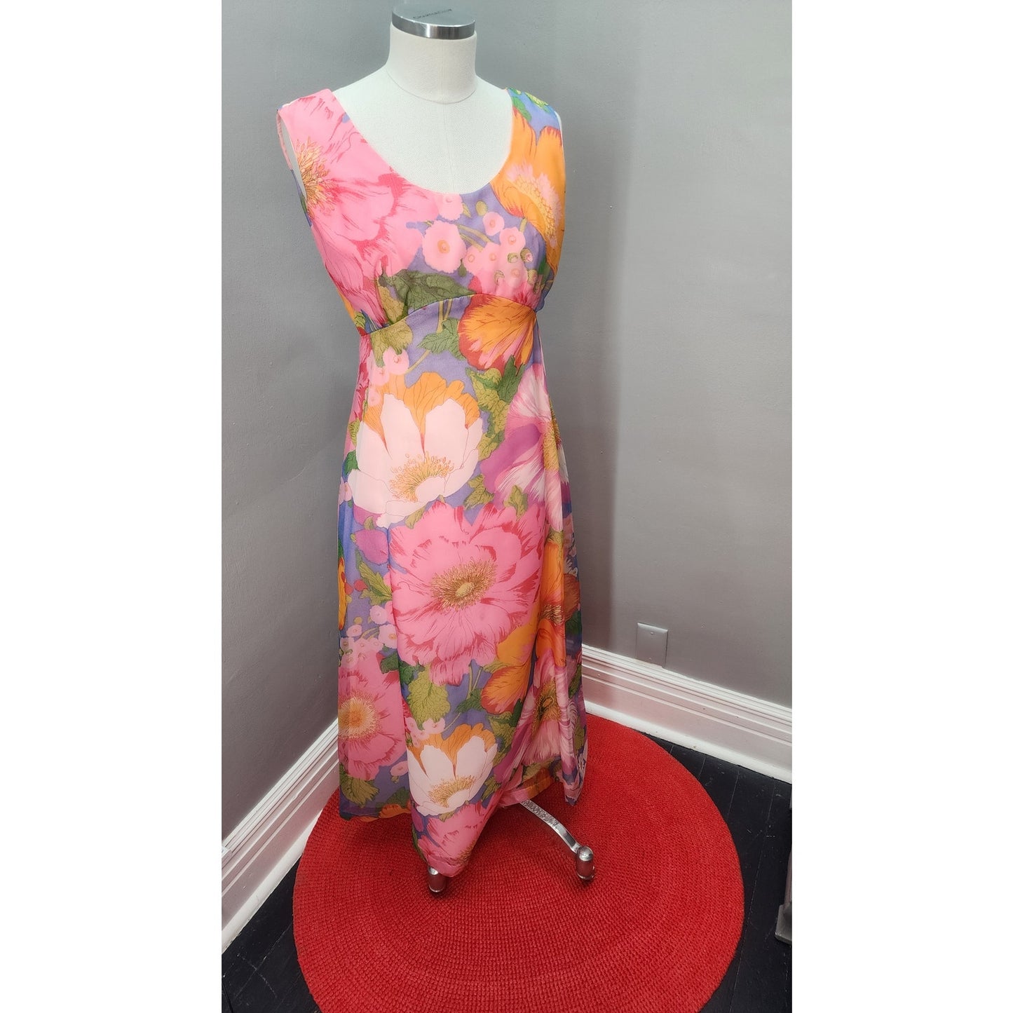 70s Vintage Poppy Maxi Dress with Matching Duster Jacket - S