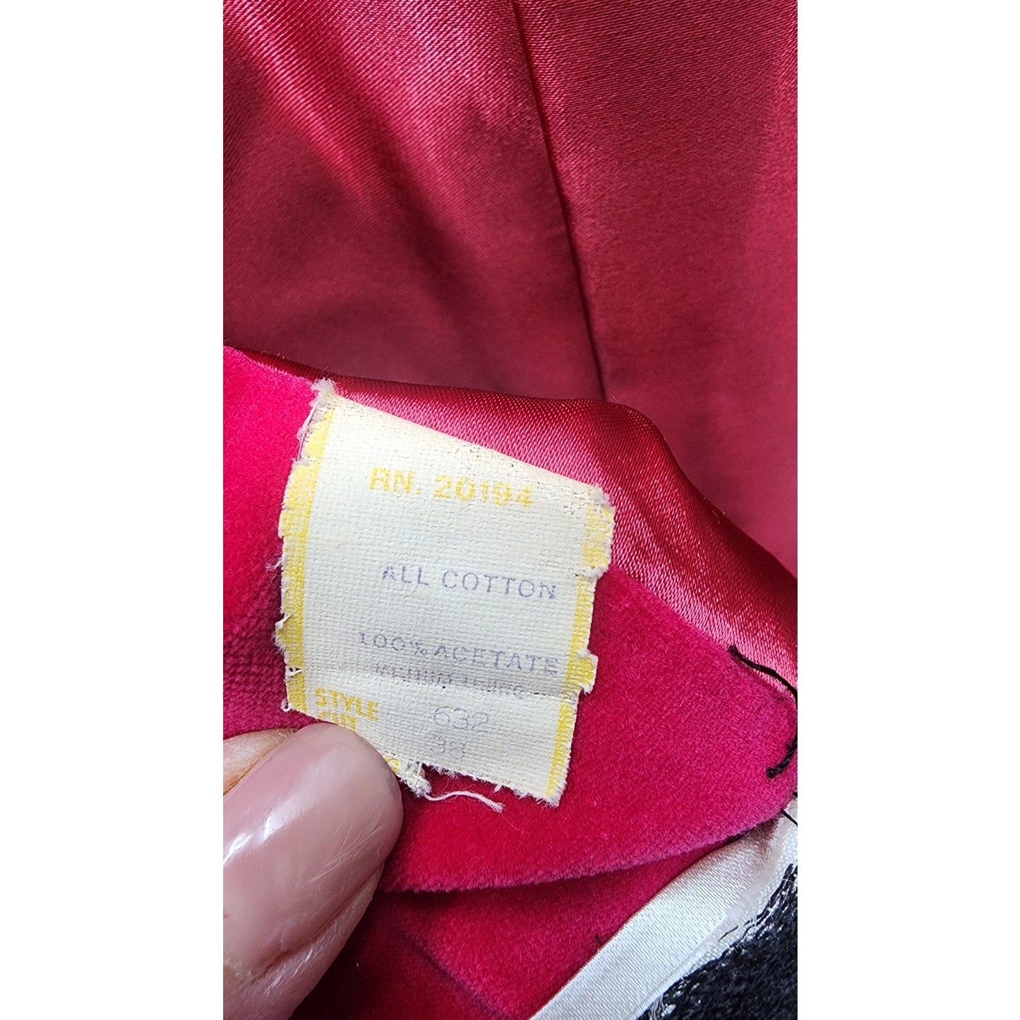 60s Vintage Marguerite Rubel Red Raspberry Velvet Swing Coat - L