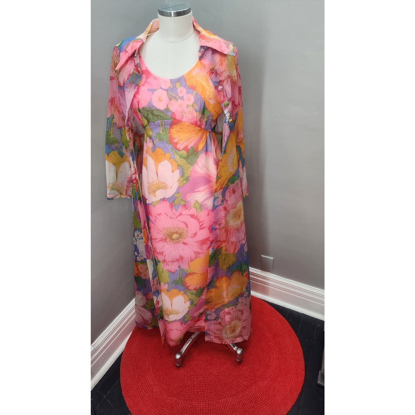 70s Vintage Poppy Maxi Dress with Matching Duster Jacket - S