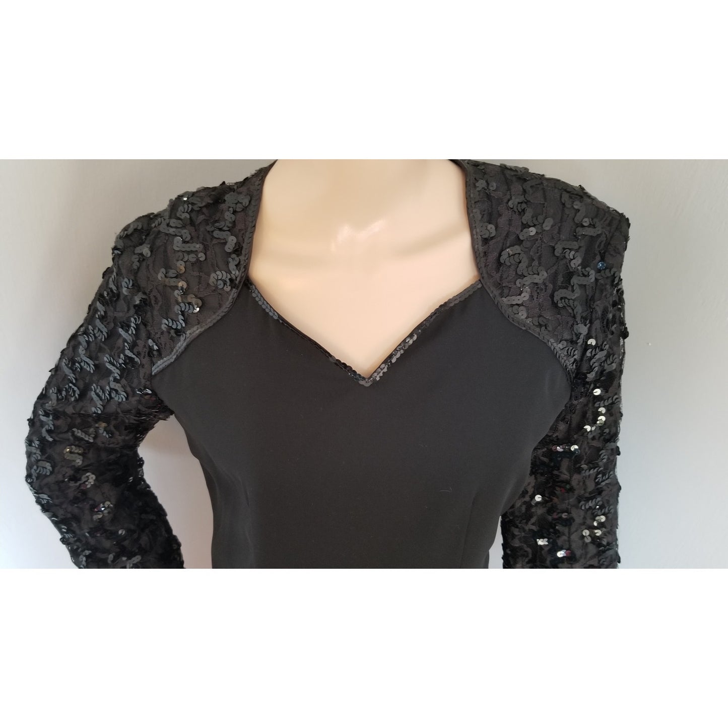 80s Vintage Caron Petite Black Lace and Sequined Sheath Dress - M