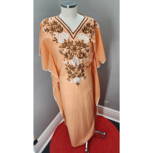 70s Vintage Handmade Embroidered Caftan Kaftan, Peach - M