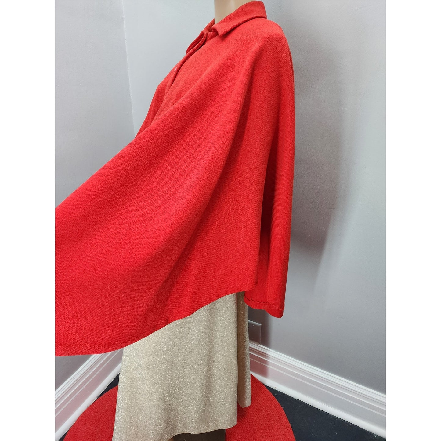 70s Vintage Sur-Ana Red Wool Cape - L