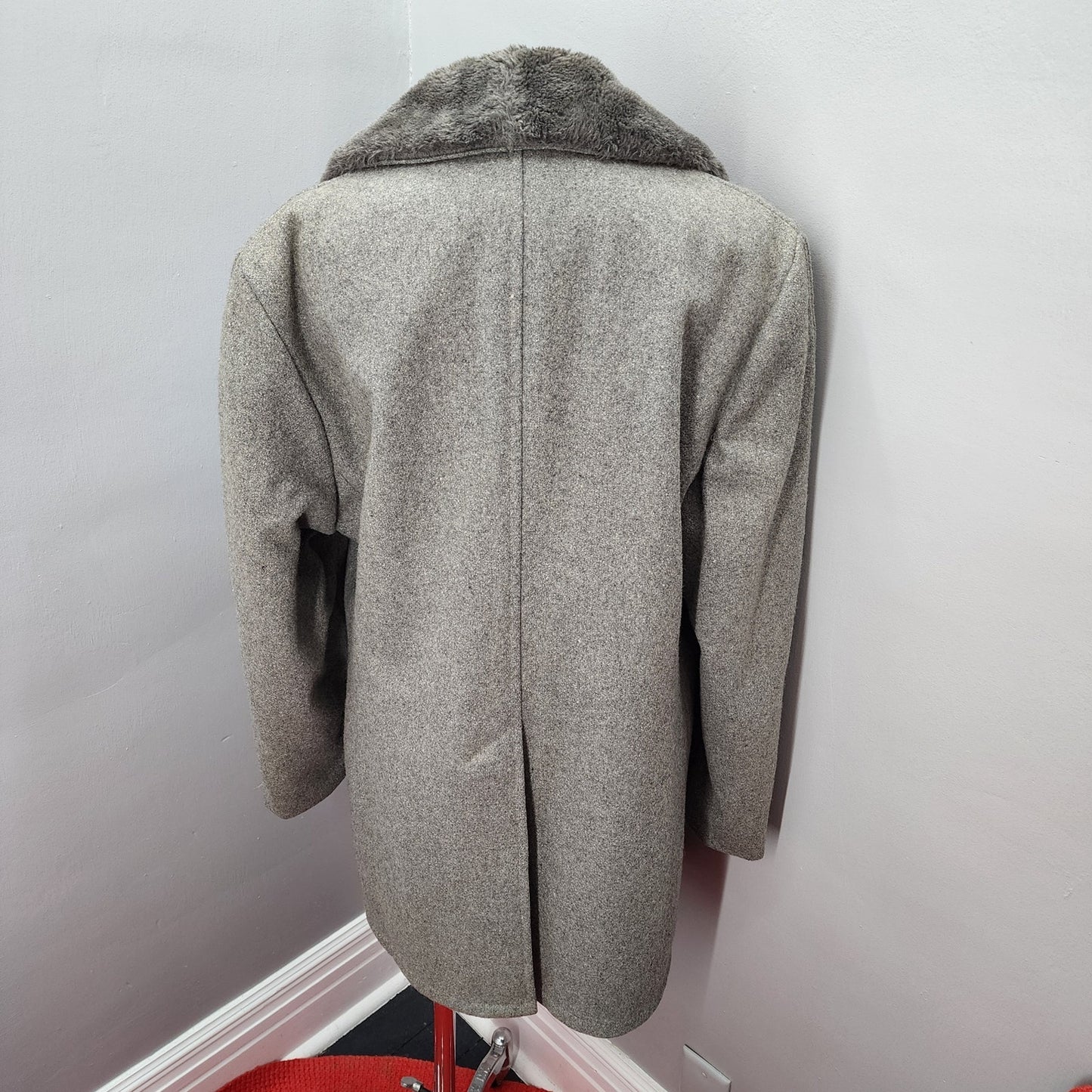 70s Vintage Unmarked Men's Faux Fur Lined Coat, Gray - L