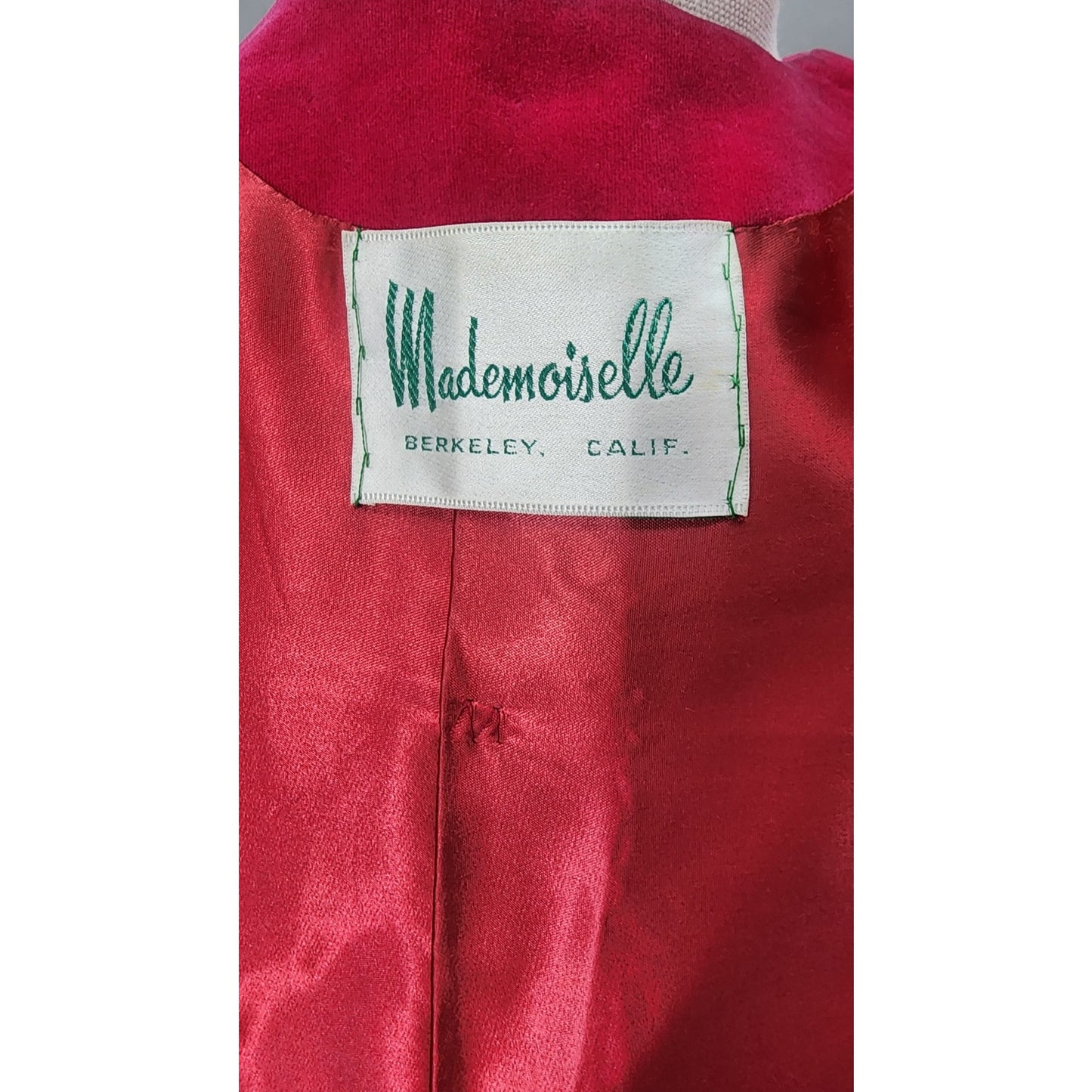 60s Vintage Marguerite Rubel Red Raspberry Velvet Swing Coat - L
