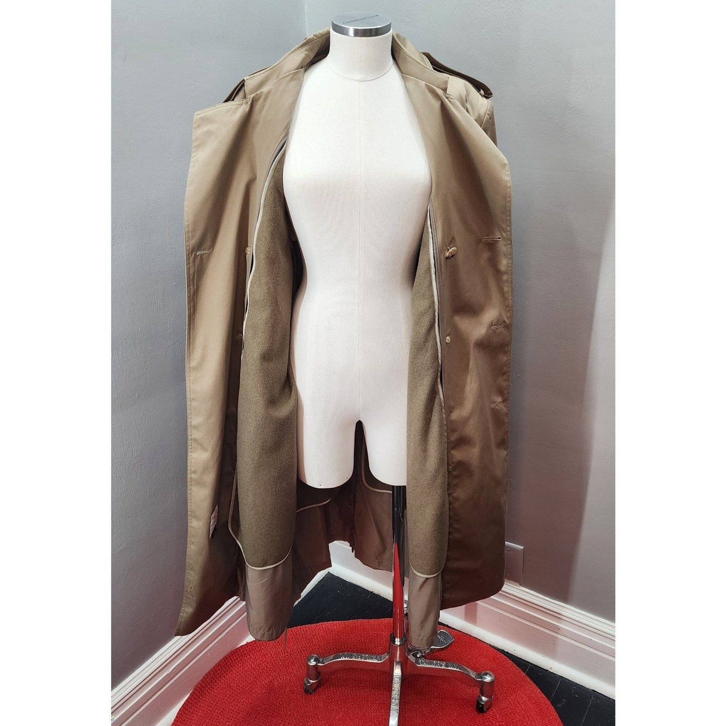 80s Vintage Men's Khaki Stafford All Weather Trench Coat - 44L