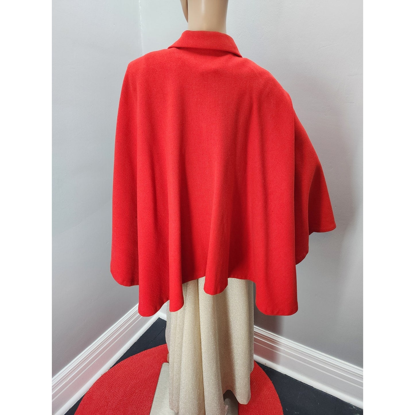 70s Vintage Sur-Ana Red Wool Cape - L