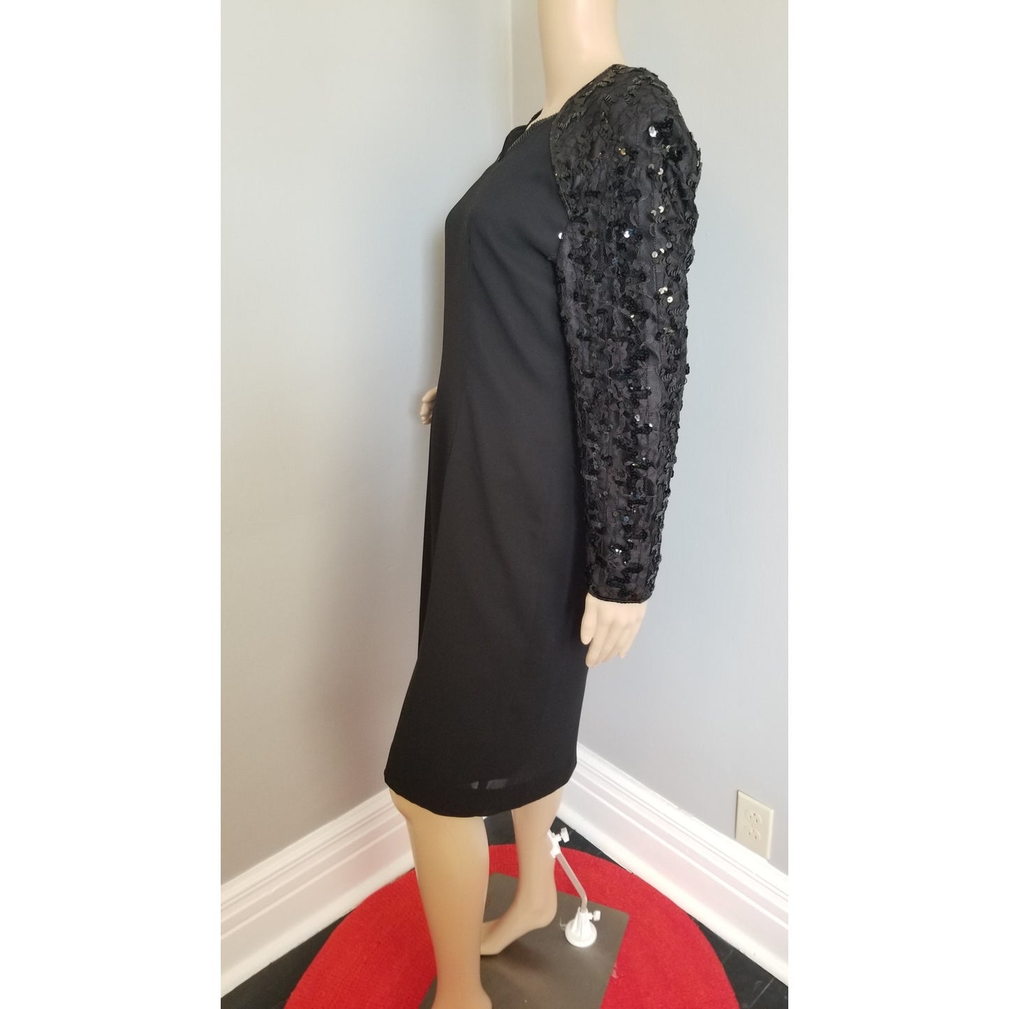 80s Vintage Caron Petite Black Lace and Sequined Sheath Dress - M