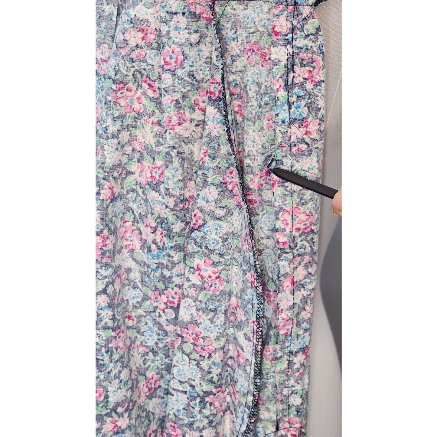 80s Vintage Handmade Cotton Floral Wiggle Dress - M