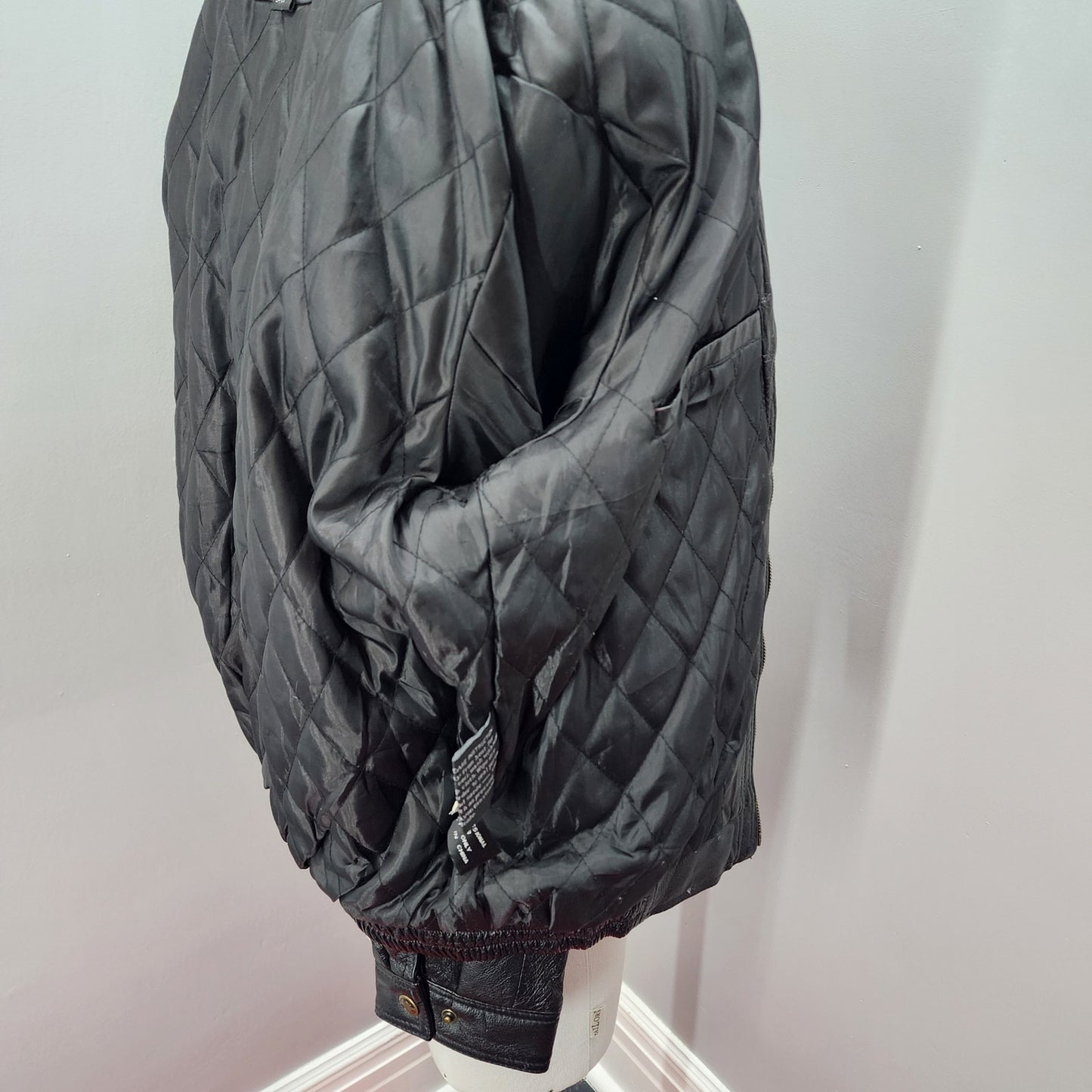 Y2Ks Vintage Men's Black Leather Jacket, Bomber Style - M