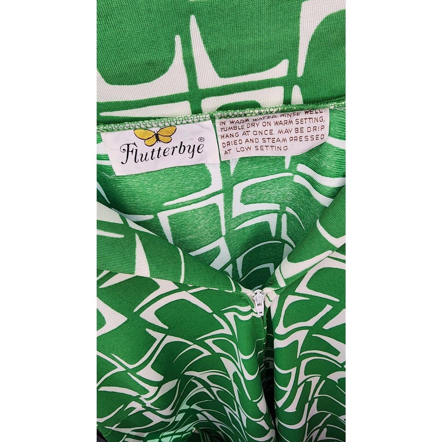 70s Vintage Flutterbye Geometric Front Zip Day Dress - L