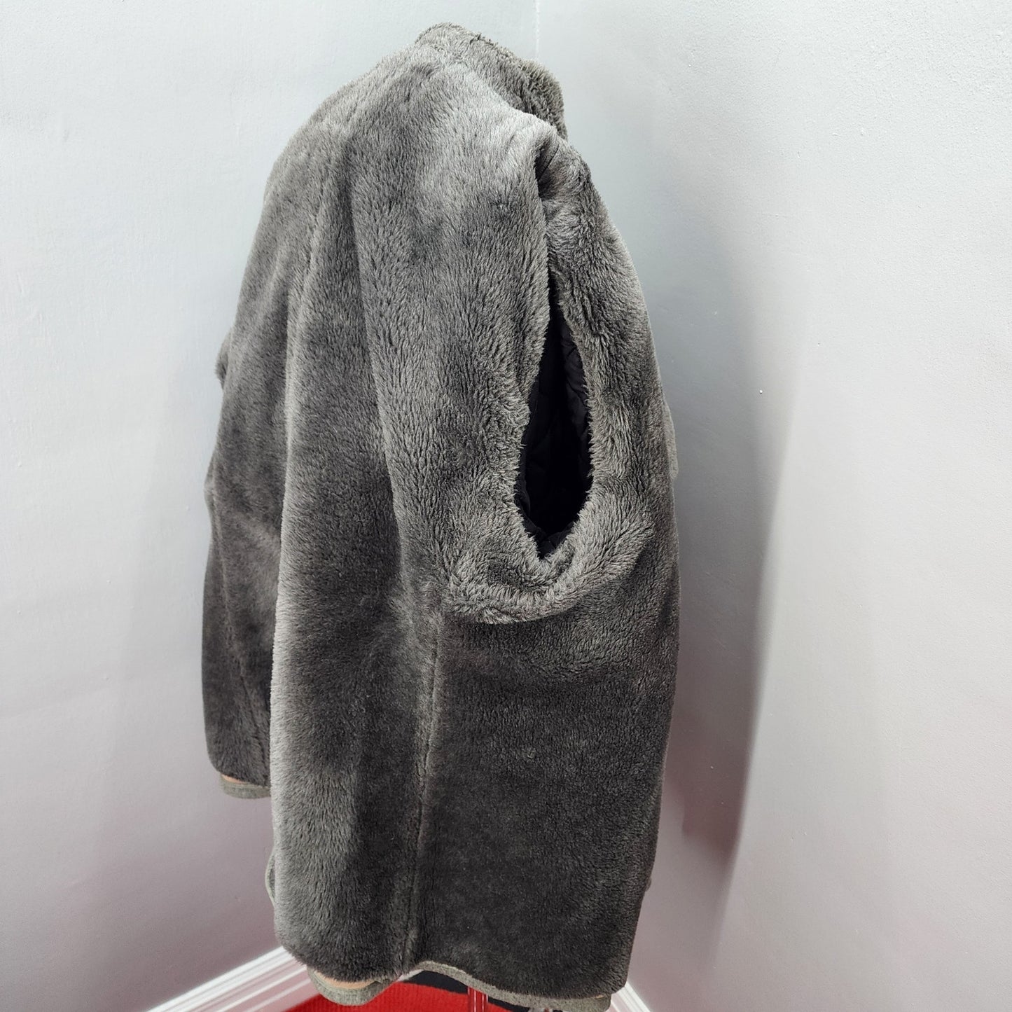 70s Vintage Unmarked Men's Faux Fur Lined Coat, Gray - L