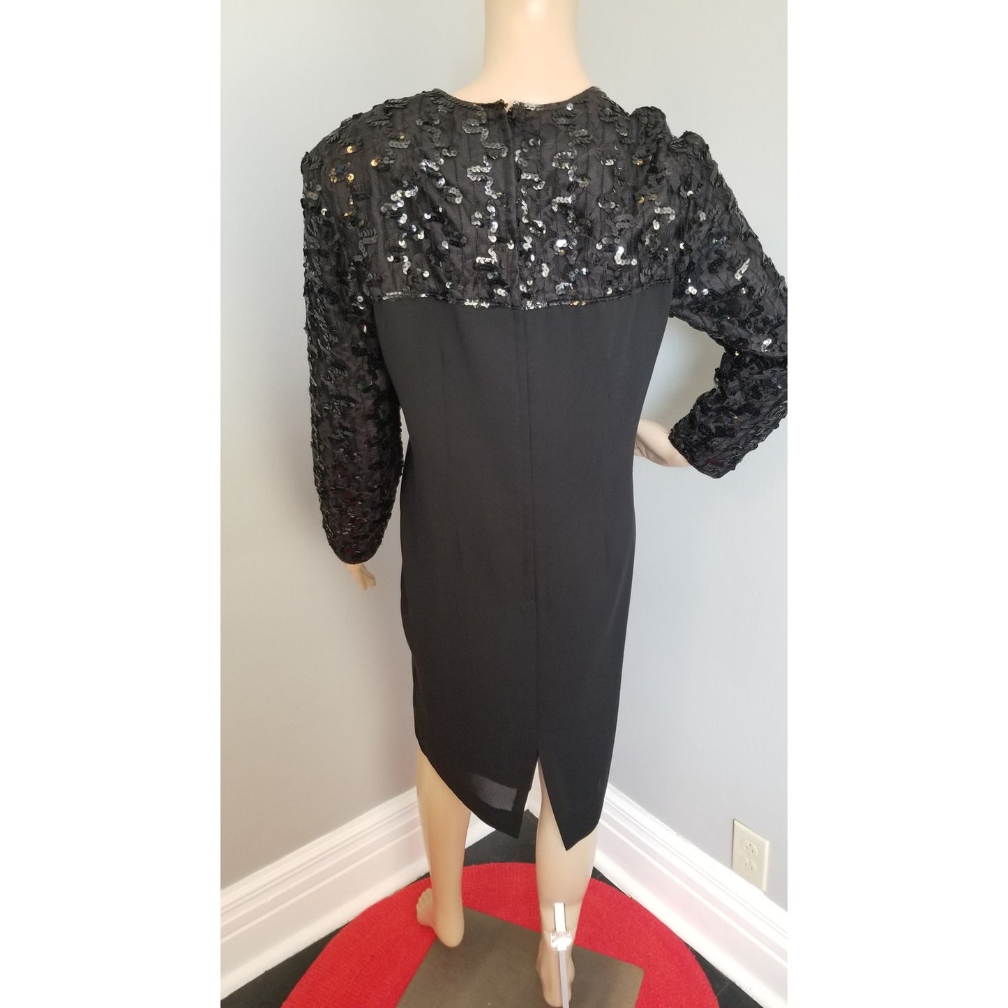 80s Vintage Caron Petite Black Lace and Sequined Sheath Dress - M