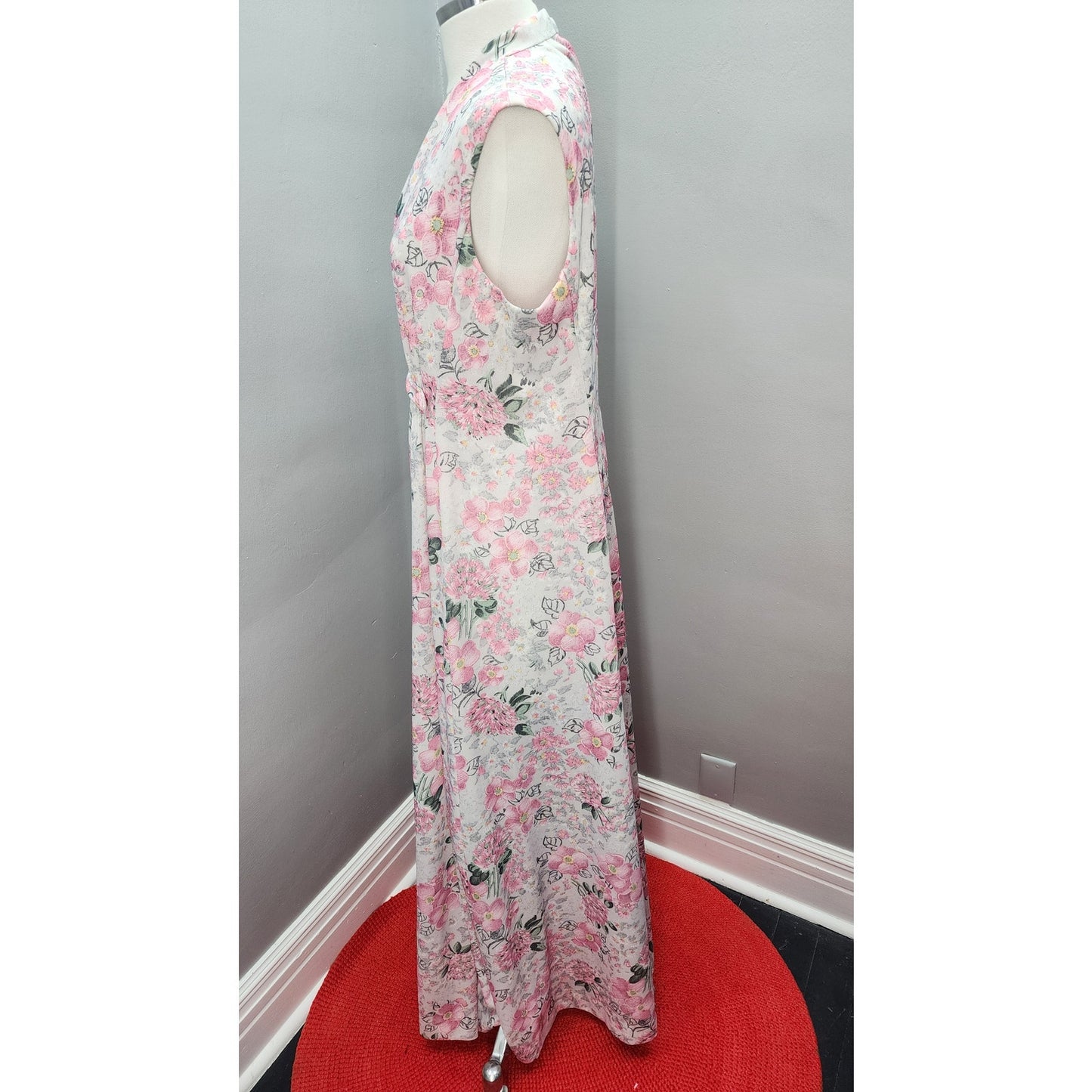 70s Vintage Handmade Poppy and Hydrangea Maxi - L Tall