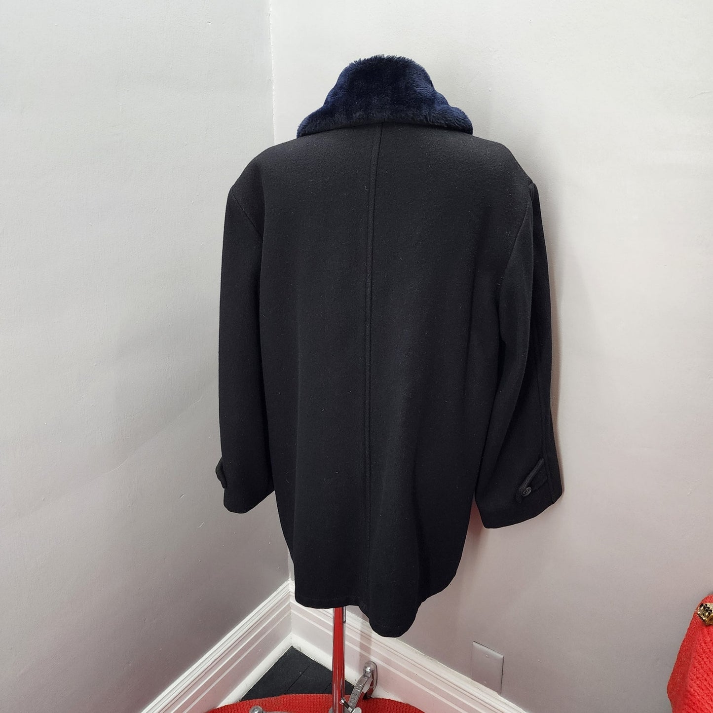 80s Men's Dan Jac Black Wool Winter Coat, Faux Fur - 46R