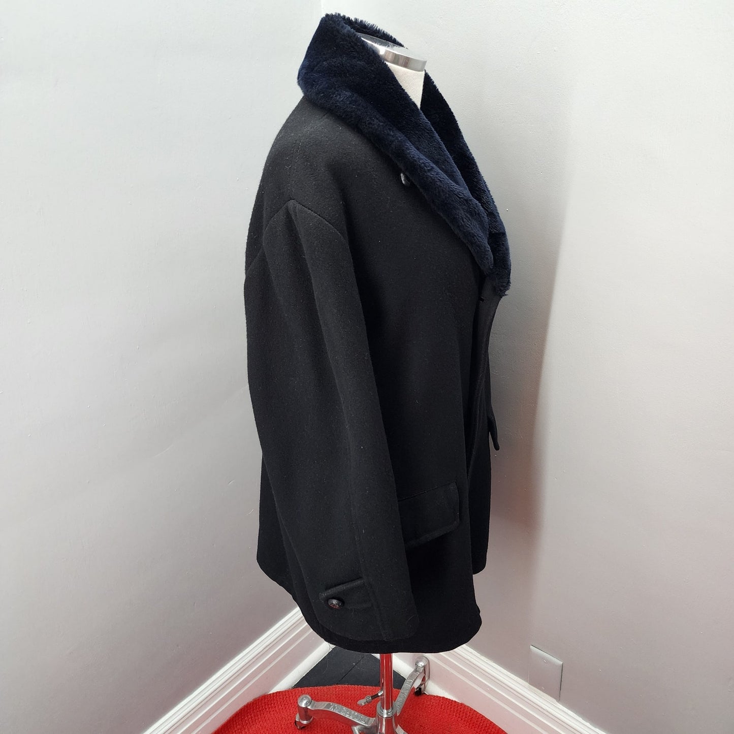 80s Men's Dan Jac Black Wool Winter Coat, Faux Fur - 46R