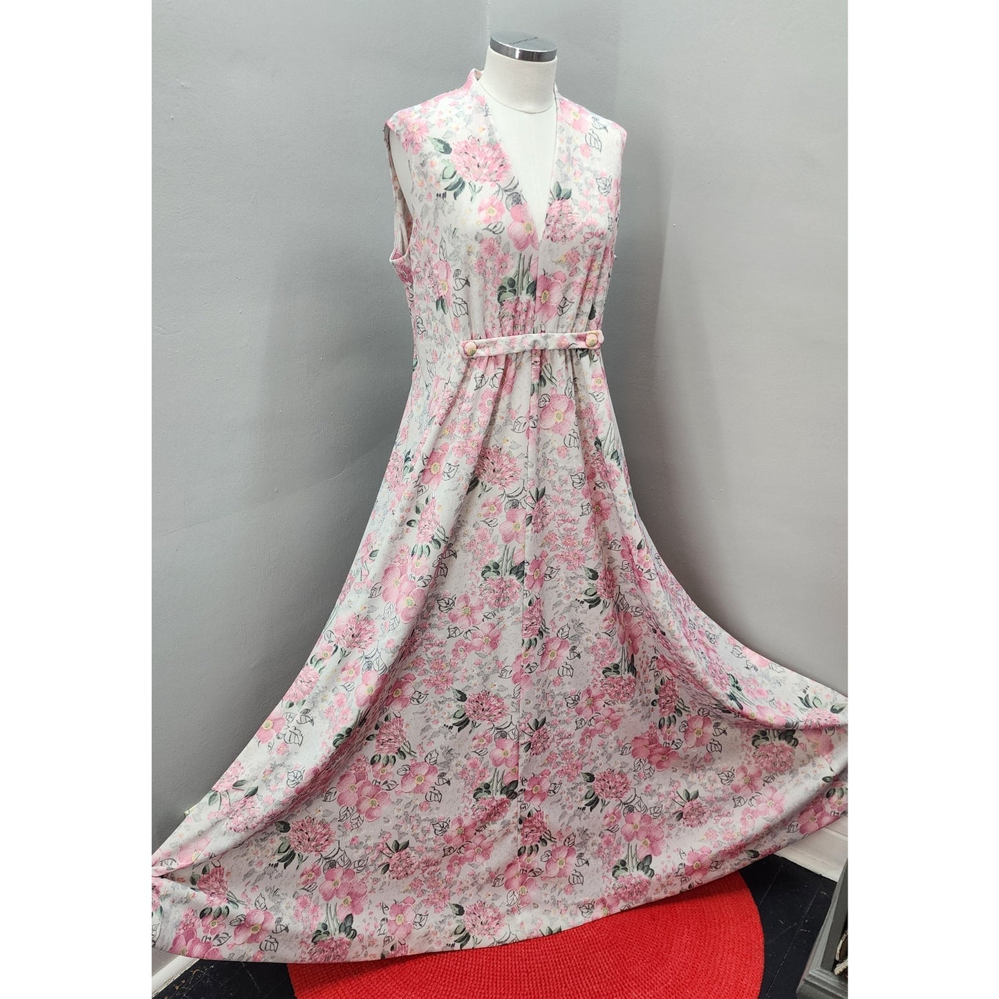 70s Vintage Handmade Poppy and Hydrangea Maxi - L Tall