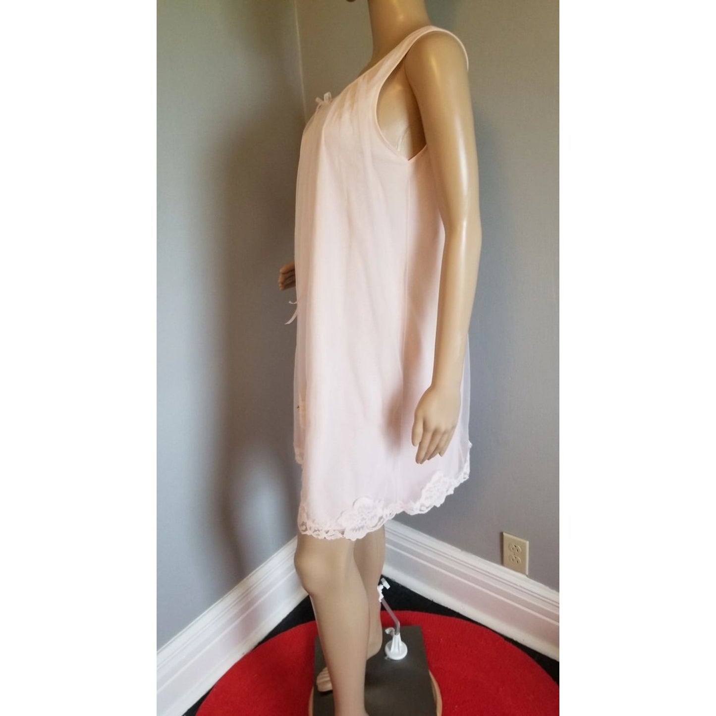 70s Vintage Warm Pink Nylon and Lace Nightie - S